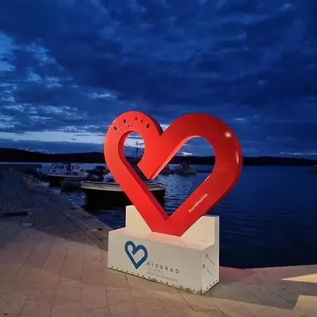 Citycenter Biograd Lägenhet *